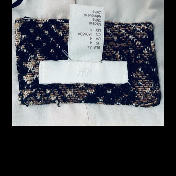 H & M Faux Fur Vest - US 4 - Picture 4 of 4